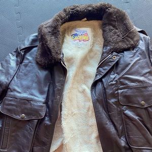 Moto Vintage leather bomber jacket size large. Brown.